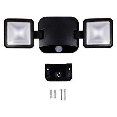 New - Energizer 600 Lumens Outdoor LED Motion Sensing Dual Head Security Outdoor Wall Light Black