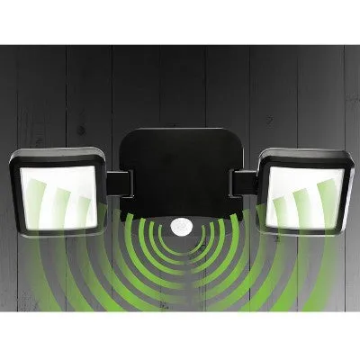 New - Energizer 600 Lumens Outdoor LED Motion Sensing Dual Head Security Outdoor Wall Light Black